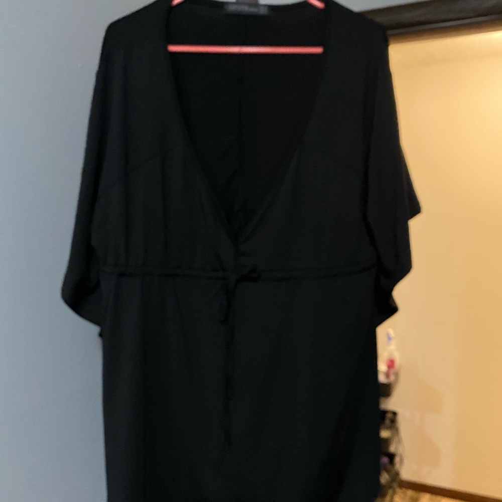Black V-Neck Tee